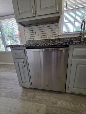 7016 Skyline Drive, Lithia Springs, GA 30122