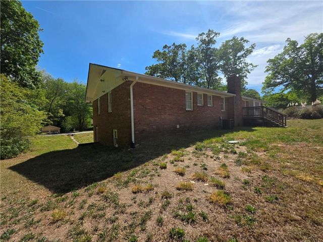 7016 Skyline Drive, Lithia Springs, GA 30122