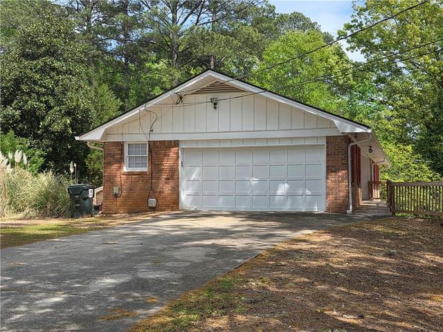 7016 Skyline Drive, Lithia Springs, GA 30122