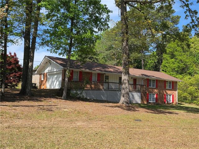 7016 Skyline Drive, Lithia Springs, GA 30122