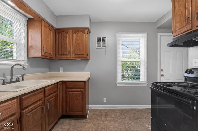3643 N Lesley Avenue, Indianapolis, IN 46218