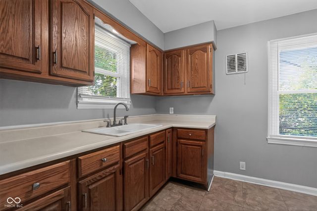 3643 N Lesley Avenue, Indianapolis, IN 46218