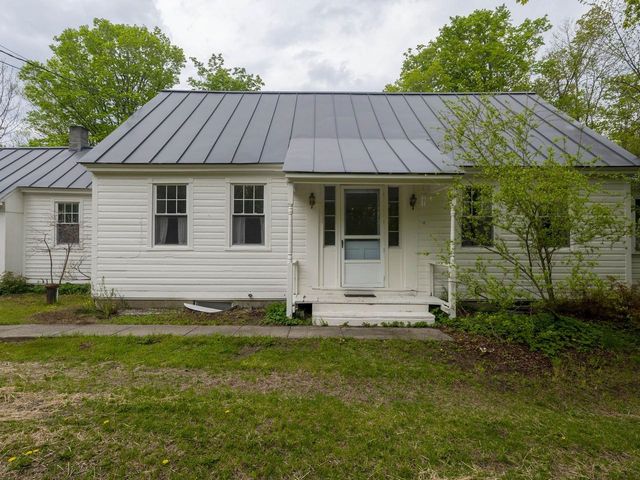8913 County Road, Calais, VT 05648