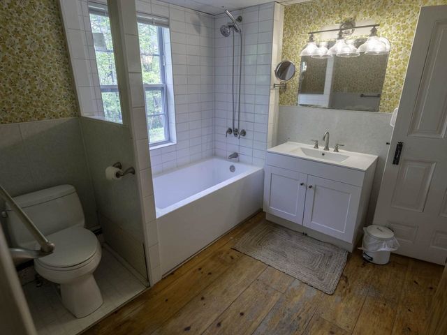 8913 County Road, Calais, VT 05648