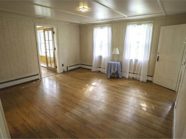 8913 County Road, Calais, VT 05648