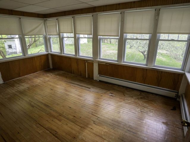 8913 County Road, Calais, VT 05648