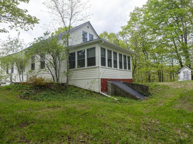 8913 County Road, Calais, VT 05648