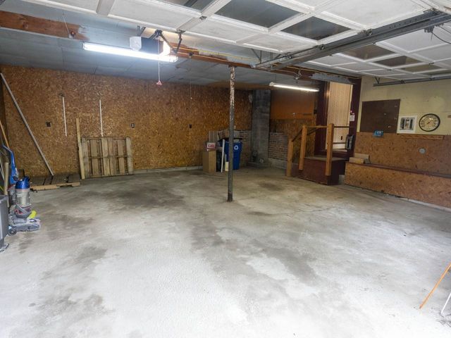 8913 County Road, Calais, VT 05648
