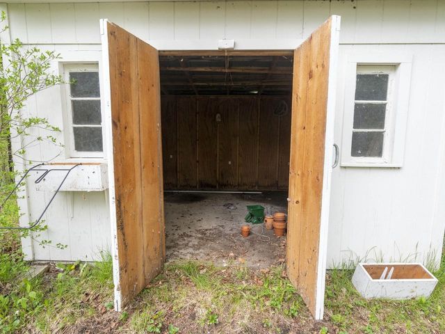 8913 County Road, Calais, VT 05648