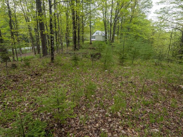 8913 County Road, Calais, VT 05648