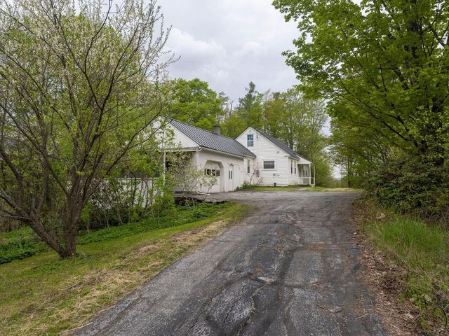 8913 County Road, Calais, VT 05648