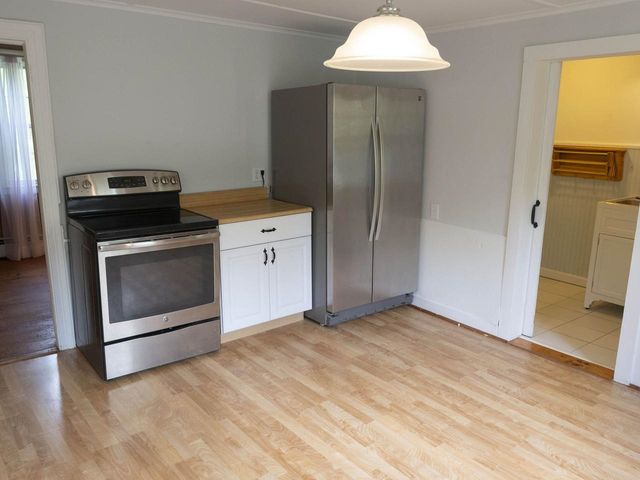 8913 County Road, Calais, VT 05648