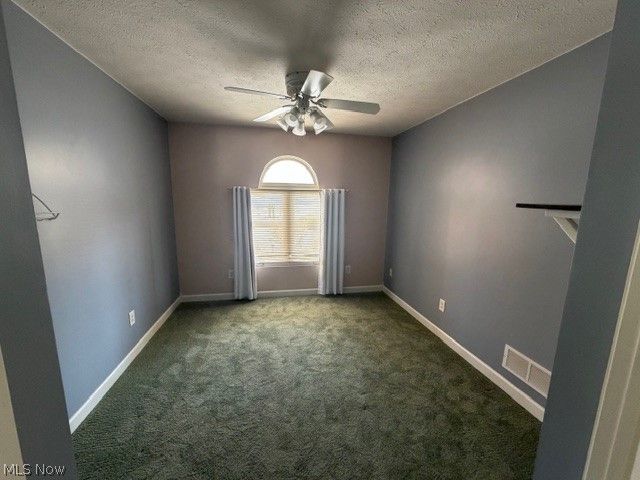 20 Silos, Williamstown, WV 26187