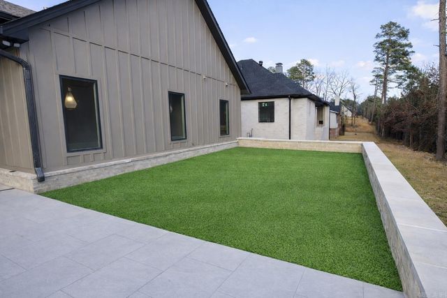 115 Bear Den Court, Little Rock, AR 72223