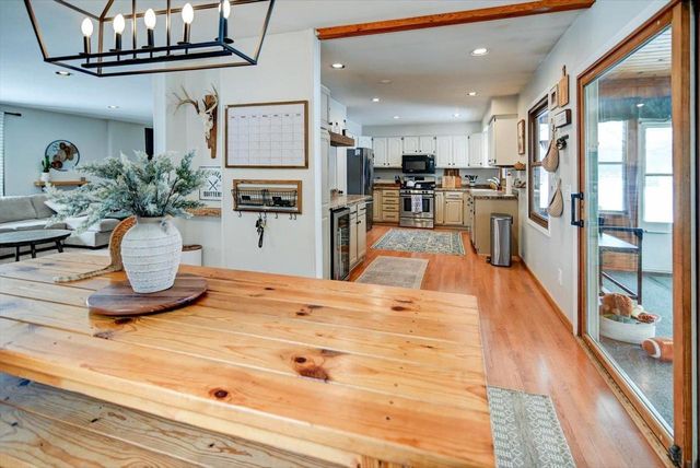 21 Meadowlark Drive, Madison, WI 53714