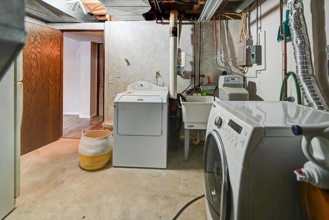 21 Meadowlark Drive, Madison, WI 53714