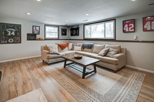 21 Meadowlark Drive, Madison, WI 53714