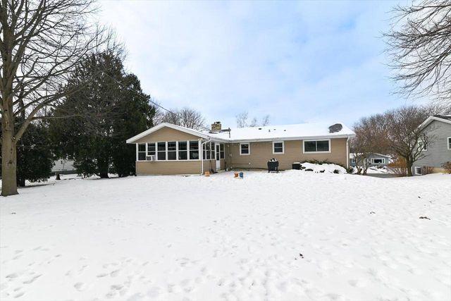 21 Meadowlark Drive, Madison, WI 53714