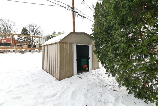 21 Meadowlark Drive, Madison, WI 53714