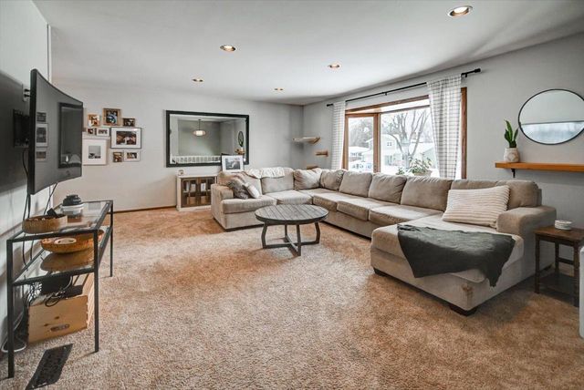 21 Meadowlark Drive, Madison, WI 53714