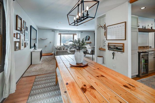 21 Meadowlark Drive, Madison, WI 53714