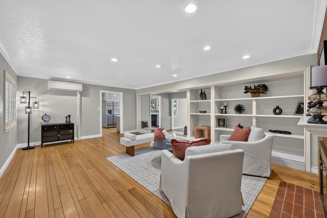 4903 Cypress Ave, Carmichael, CA 95608