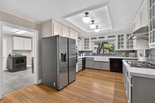 4903 Cypress Ave, Carmichael, CA 95608