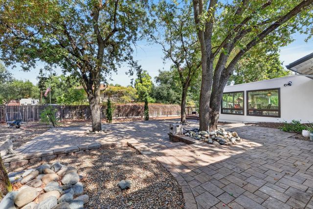 4903 Cypress Ave, Carmichael, CA 95608