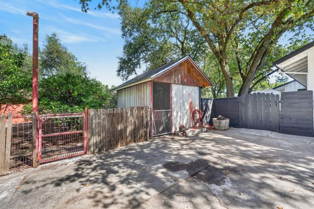 4903 Cypress Ave, Carmichael, CA 95608