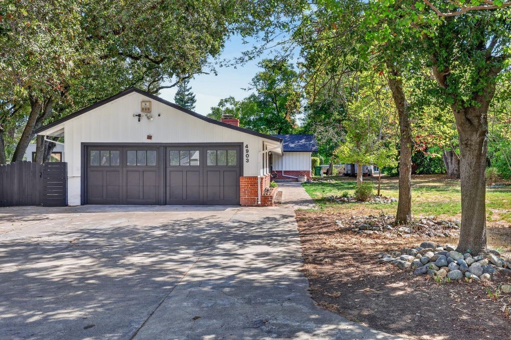 4903 Cypress Ave, Carmichael, CA 95608
