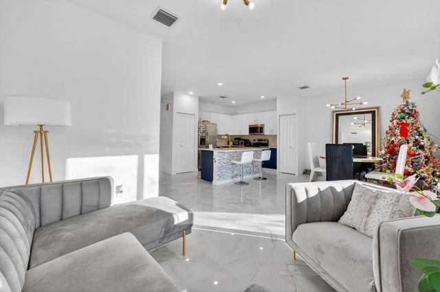 4668 NW 120th Way, Coral Springs, FL 33076