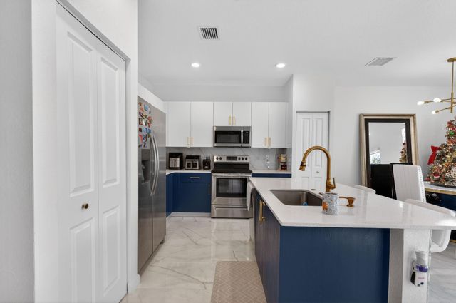 4668 NW 120th Way, Coral Springs, FL 33076