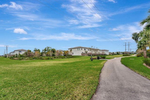 4668 NW 120th Way, Coral Springs, FL 33076