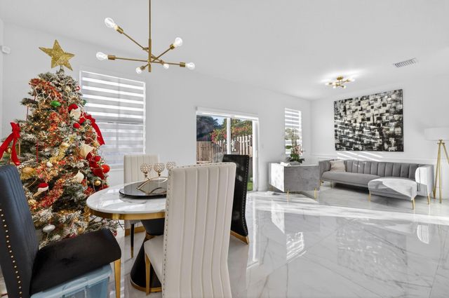 4668 NW 120th Way, Coral Springs, FL 33076