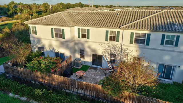 4668 NW 120th Way, Coral Springs, FL 33076