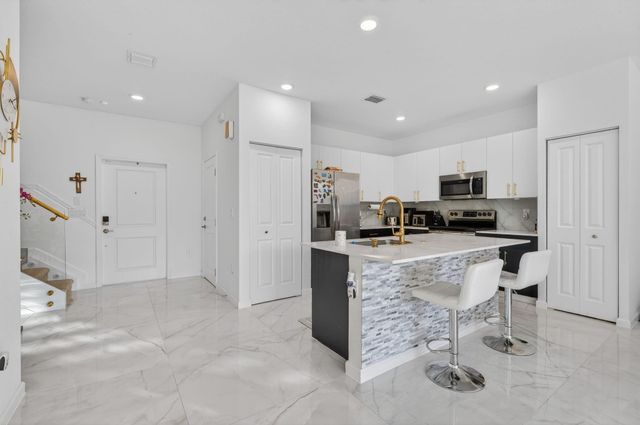 4668 NW 120th Way, Coral Springs, FL 33076