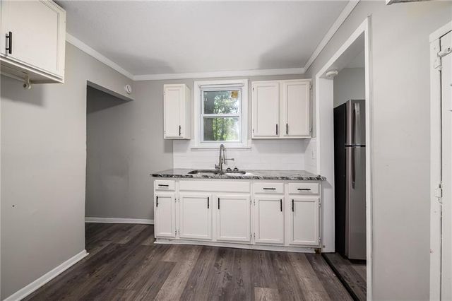 5510 PITKIN Avenue, Kansas City, KS 66106