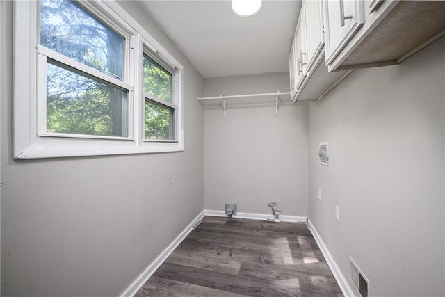 5510 PITKIN Avenue, Kansas City, KS 66106