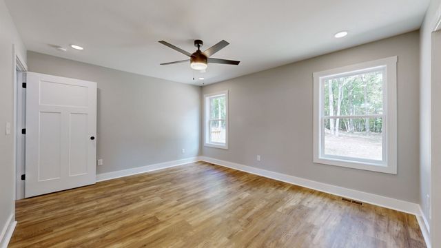 133 Linda Ln, Tullahoma, TN 37388