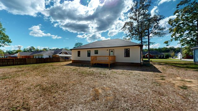 133 Linda Ln, Tullahoma, TN 37388