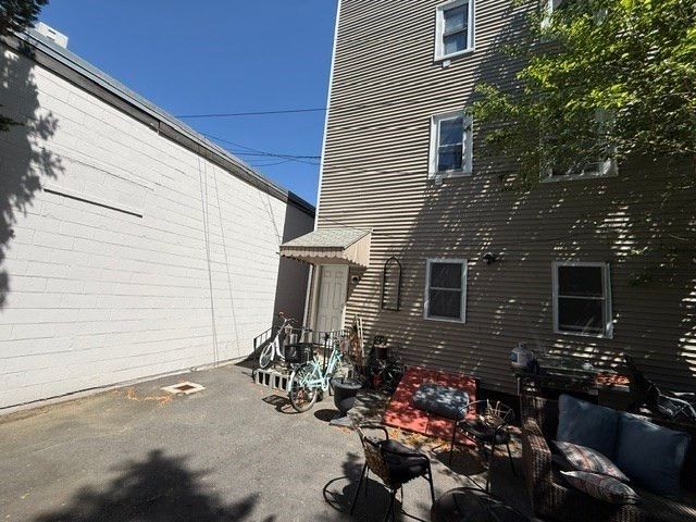 960 Cambridge St 3, Cambridge, MA 02141