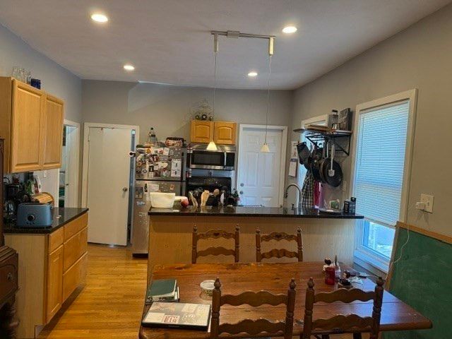 960 Cambridge St 3, Cambridge, MA 02141