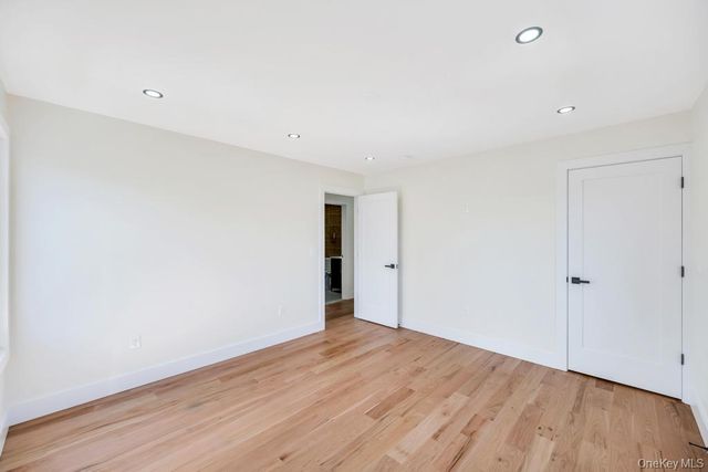 28 S Elm Street, Hicksville, NY 11801