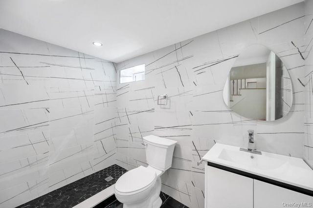 28 S Elm Street, Hicksville, NY 11801