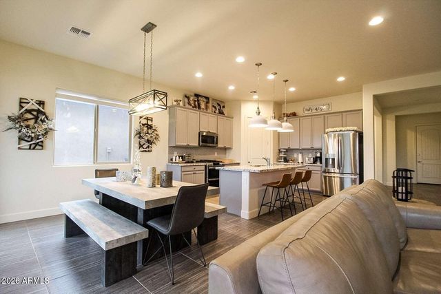 4285 BLACKSMITH Way, Wickenburg, AZ 85390