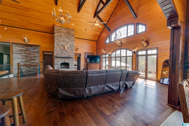 2084 COUNTY ROAD 71, Heflin, AL 36264