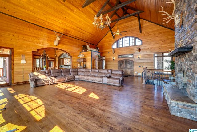 2084 COUNTY ROAD 71, Heflin, AL 36264