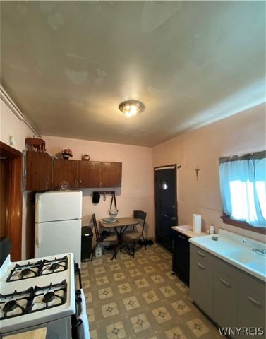 1776 Clinton Street, Buffalo, NY 14206