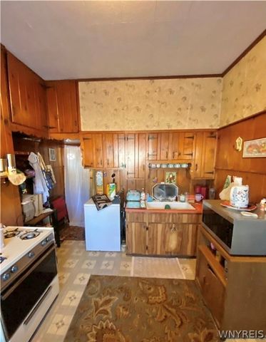 1776 Clinton Street, Buffalo, NY 14206