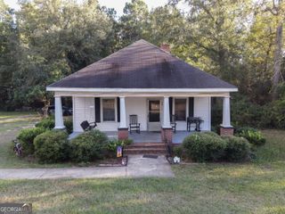 908 E McCarty Street, Sandersville, GA 31082